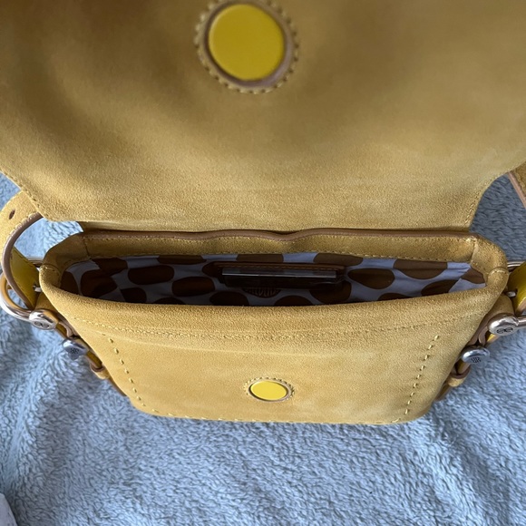 Bill Blass Yellow Nugget Suede Shoulder Bag - Picture 6 of 7